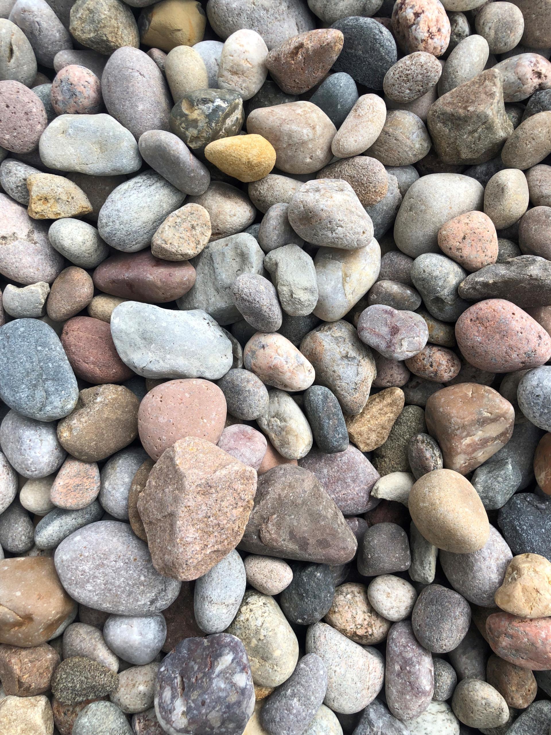 Lossiemouth Pebbles 20-40mm