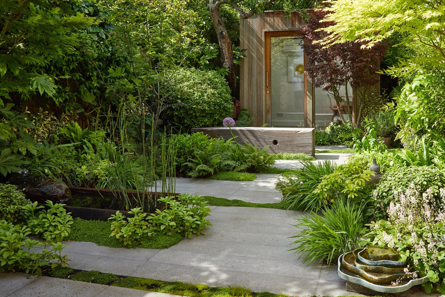 Schellevis Curb Stones & Trapezium Slabs