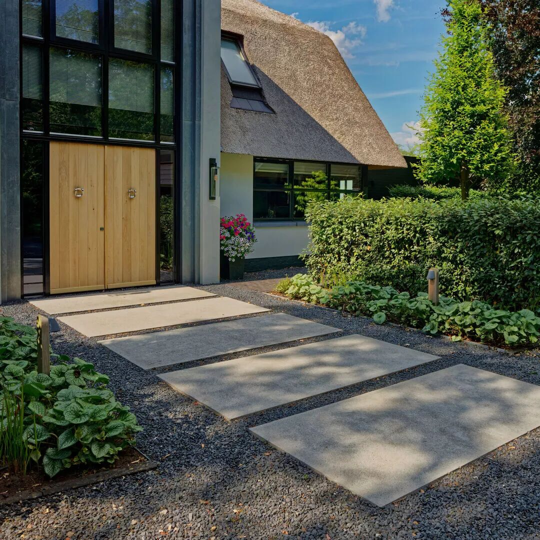 Schellevis Large Format Paving Slabs - Anthracite