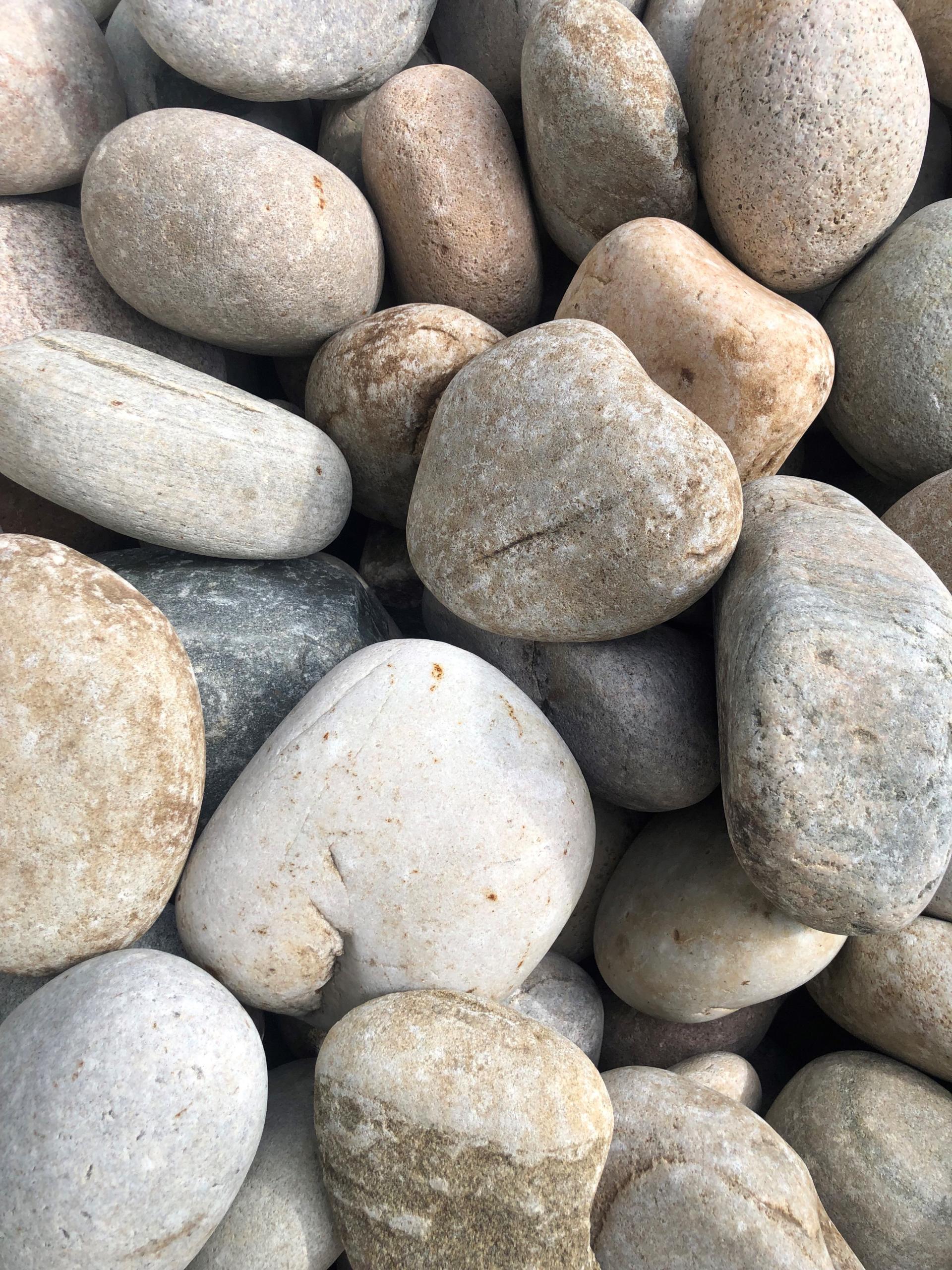 Lossiemouth Pebbles 80+mm