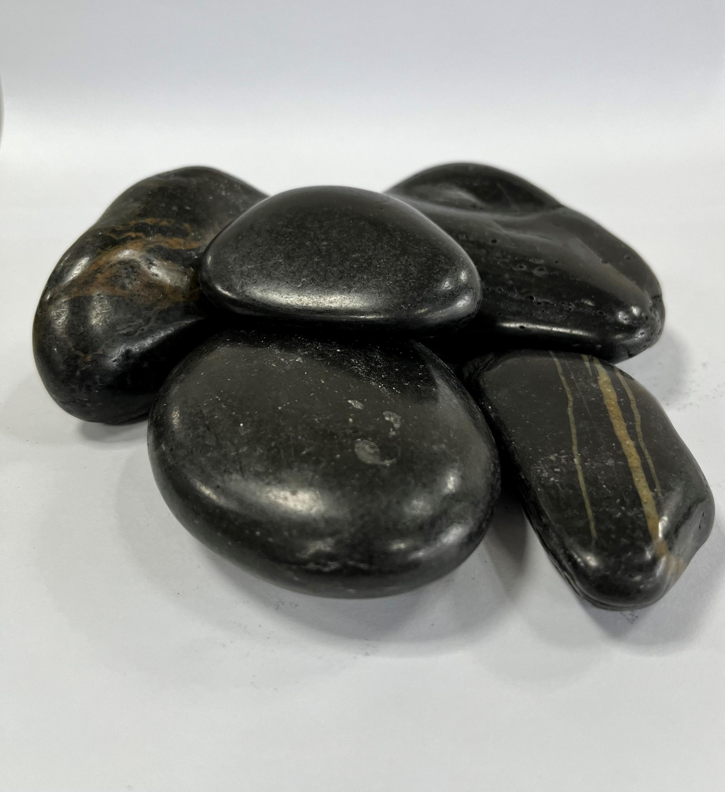 Polished Yellow Pebbles 30-50mm Application Photo