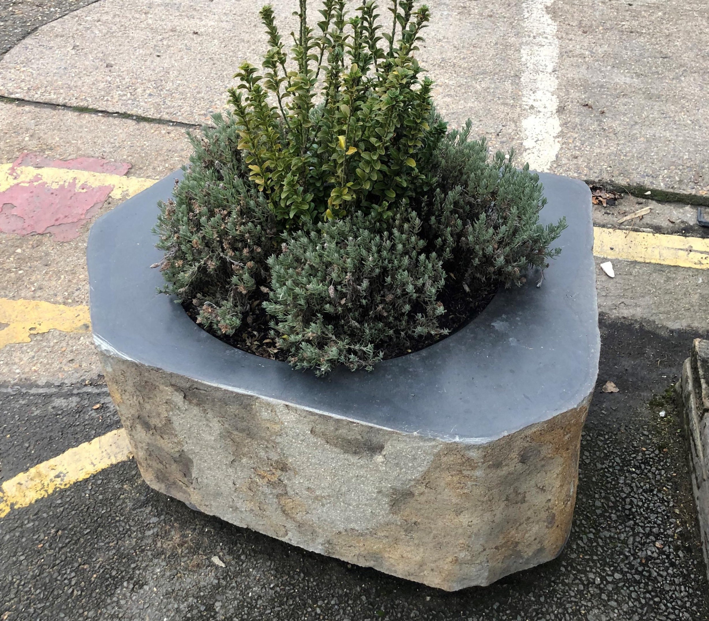 Basalt Granite Planter 750-900mm