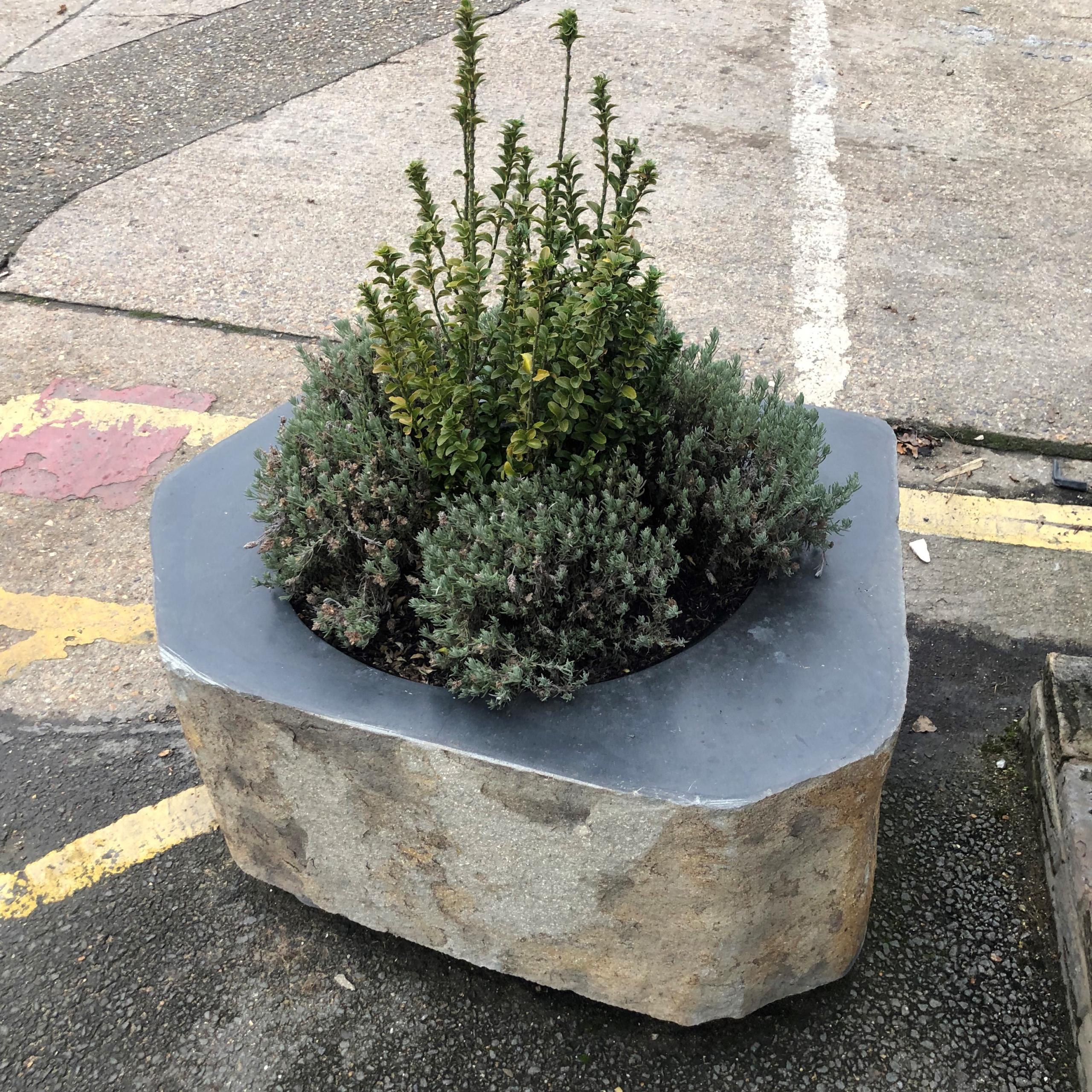Basalt Granite Planter 750-900mm