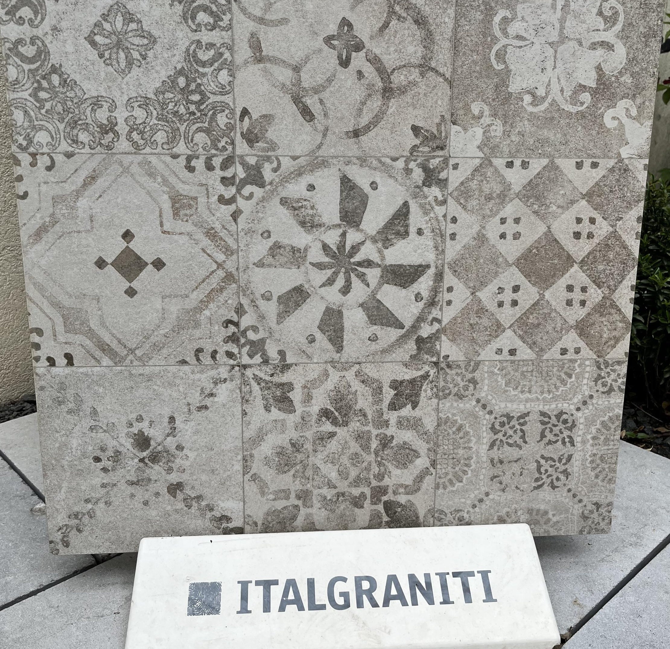 Chateaux Taupe (Patterned)