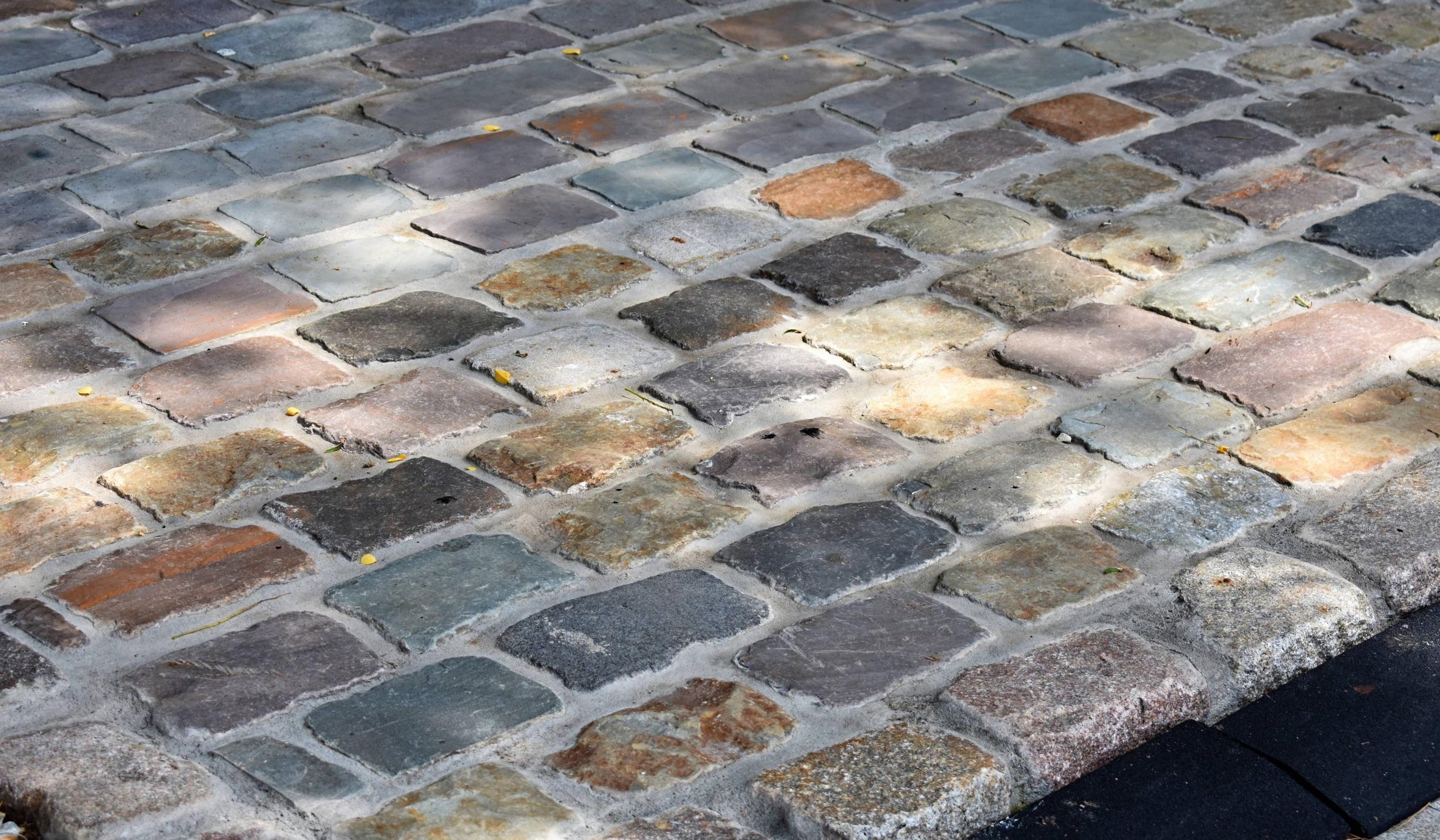 Porphyry Flemish Setts