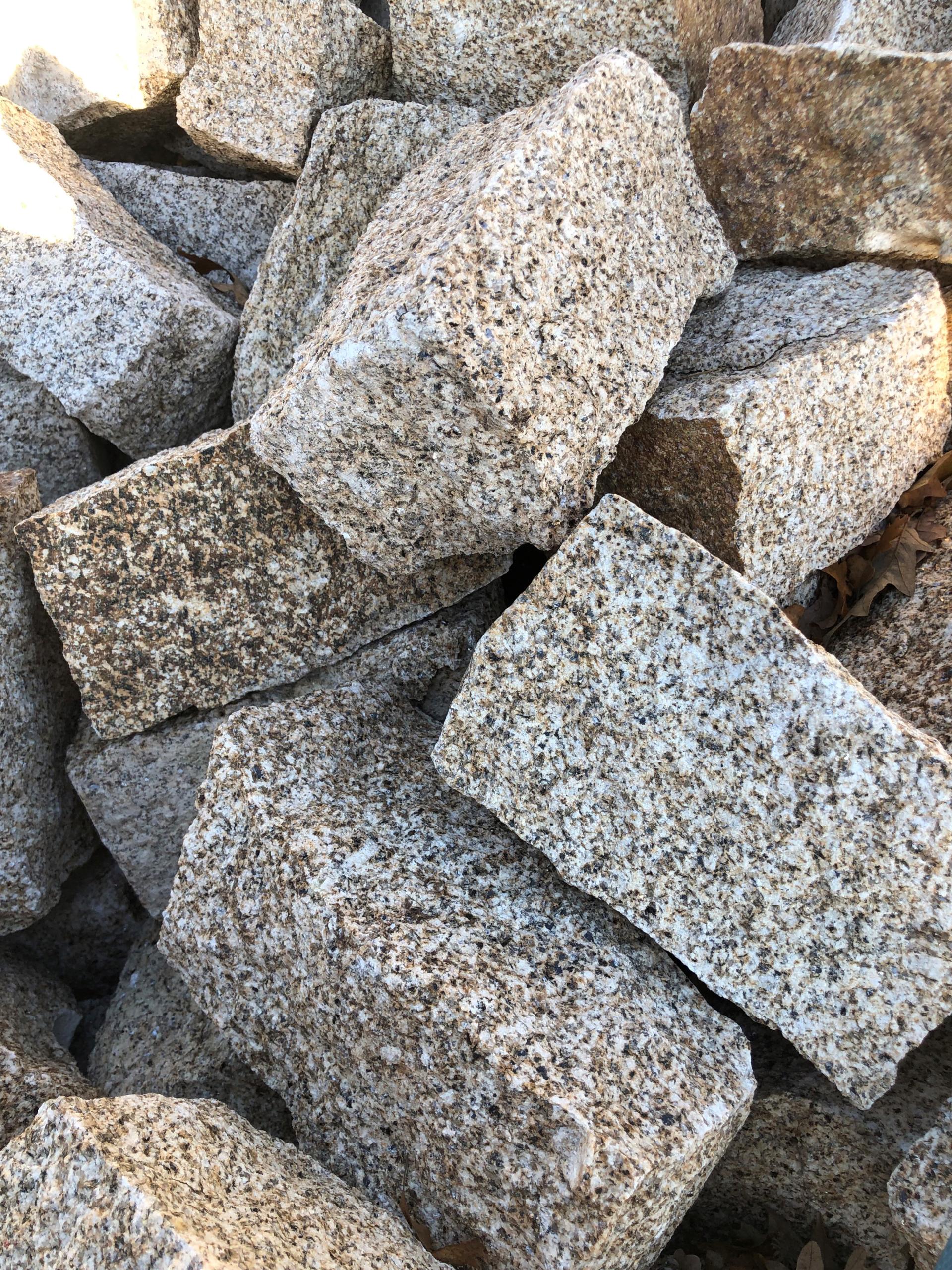 Yellow Cropped Granite Sett